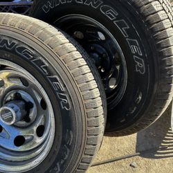 P235/70R15