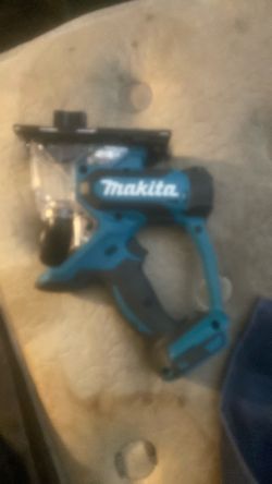 Makita XDS01 Cut out saw
