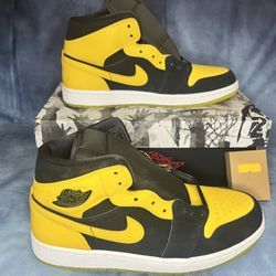 Air Jordan 1 Mid SE “New Love”