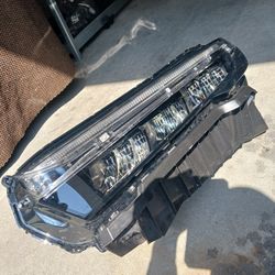 HONDA CR-V HEADLIGHT LEFT SIDE OEM 2023-2024 