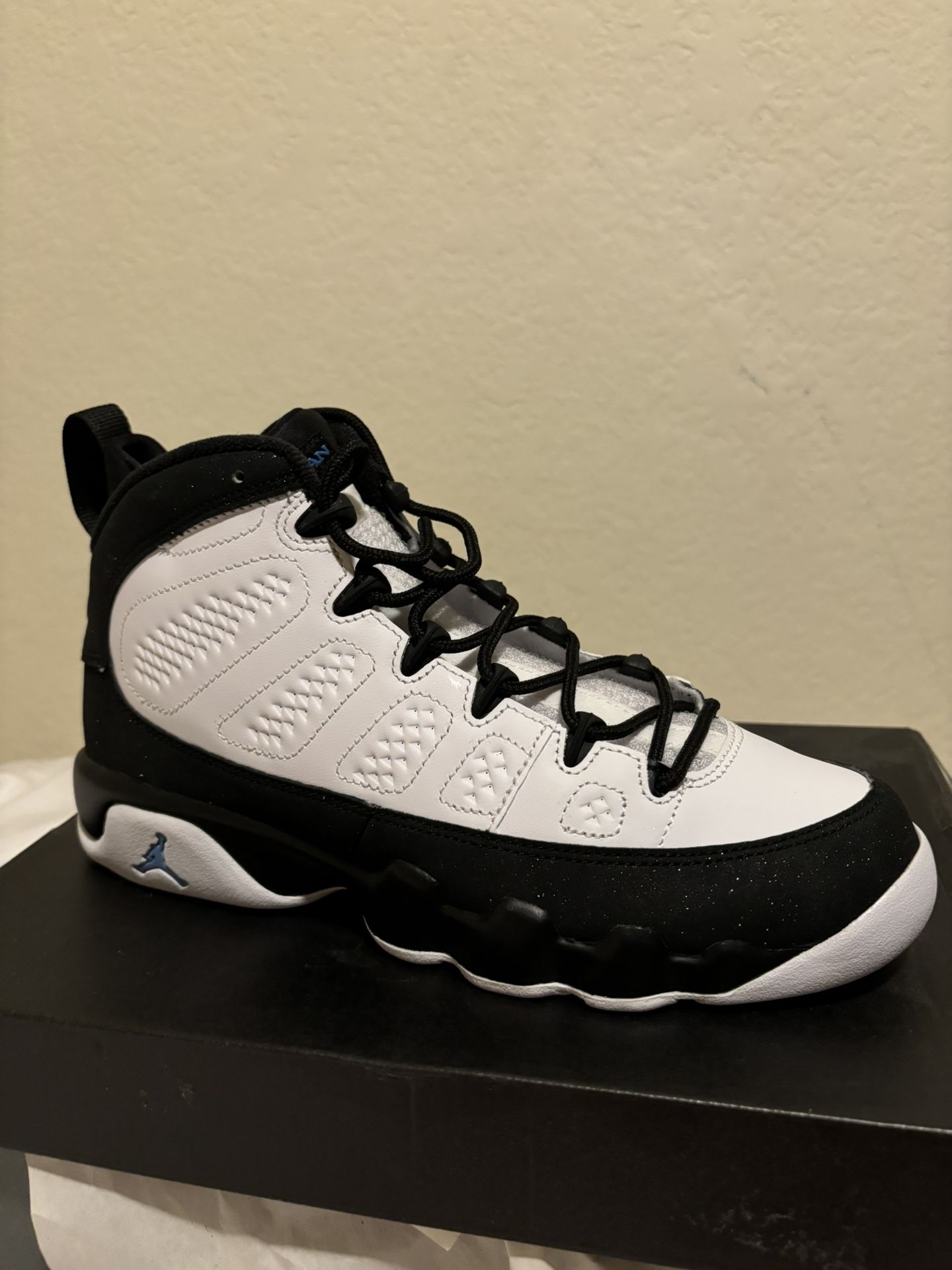 Jordan 9 Retro