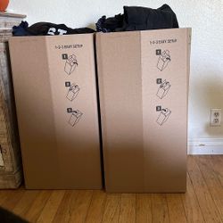 $1  100+ T-shirts Bulk Buy 