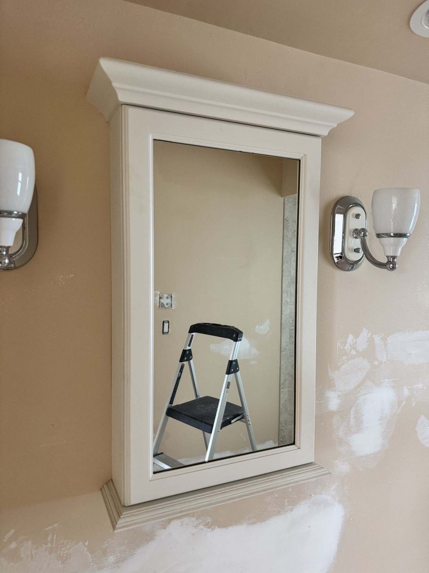 Mirror Cabinet (above Sink Vanity) 20” W X 33” H