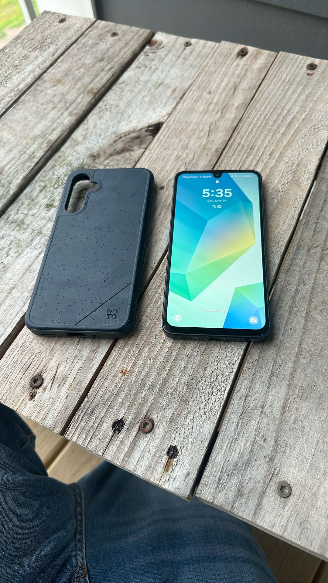 Samsung Cellphone Unveiled To Anyone Comes With Case 150 With Charger