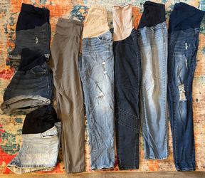 Maternity lot of 29 items