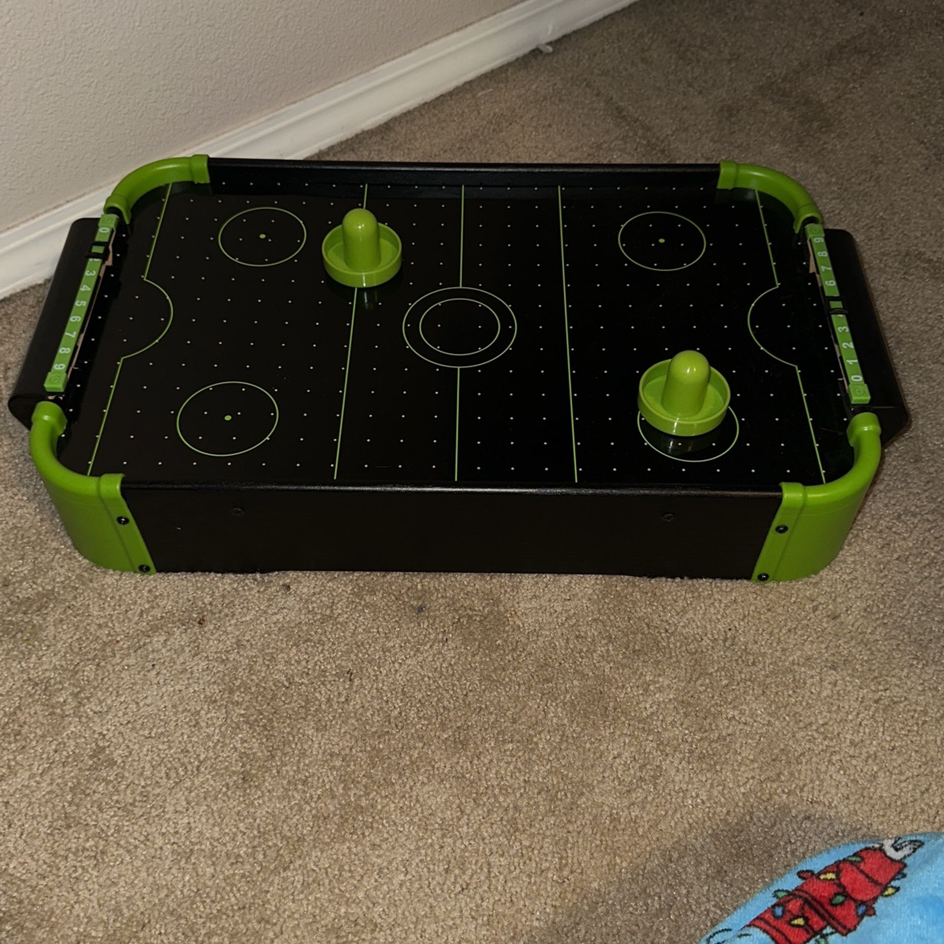 Mini Air Hockey Table