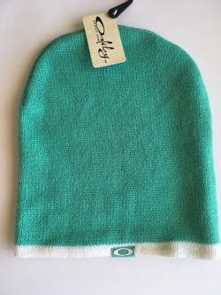 Oakley Knit Beanie