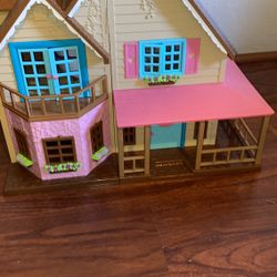 Doll House 