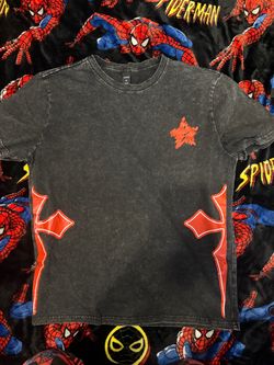 Black and red Tshirt