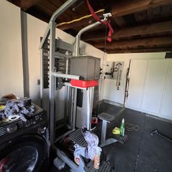 Star Trac Chin Up/ Pull Up Assistant 