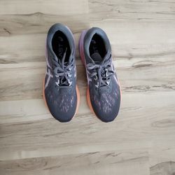 Asics Women Novablast 3 Dusk Violet 9.5 