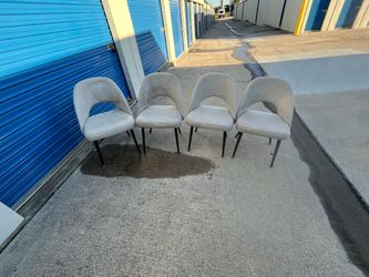 4 kitchen or dining chairs $44