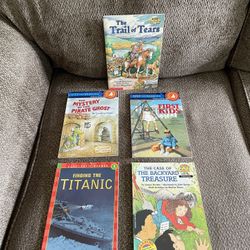 Level 4 children’s paperback book bundle #2