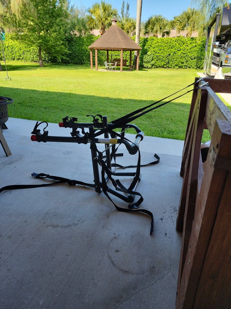 Allen Model 102DN 2 Bike Trunk Rack