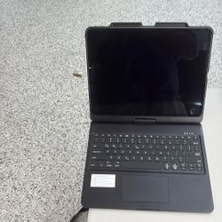 Apple Laptop With Keyboard & Carrying Case