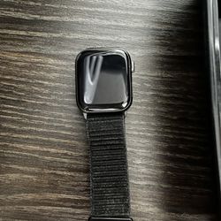 Apple Watch SE 1st Gen 40mm 