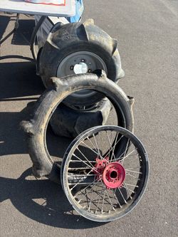 Dirt bike tires