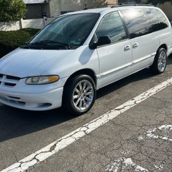 1998 Dodge Grand Caravan