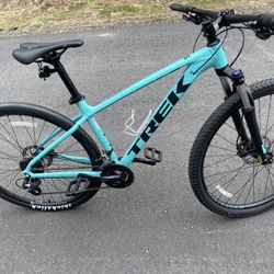 Trek Marlin 6 29 WSD