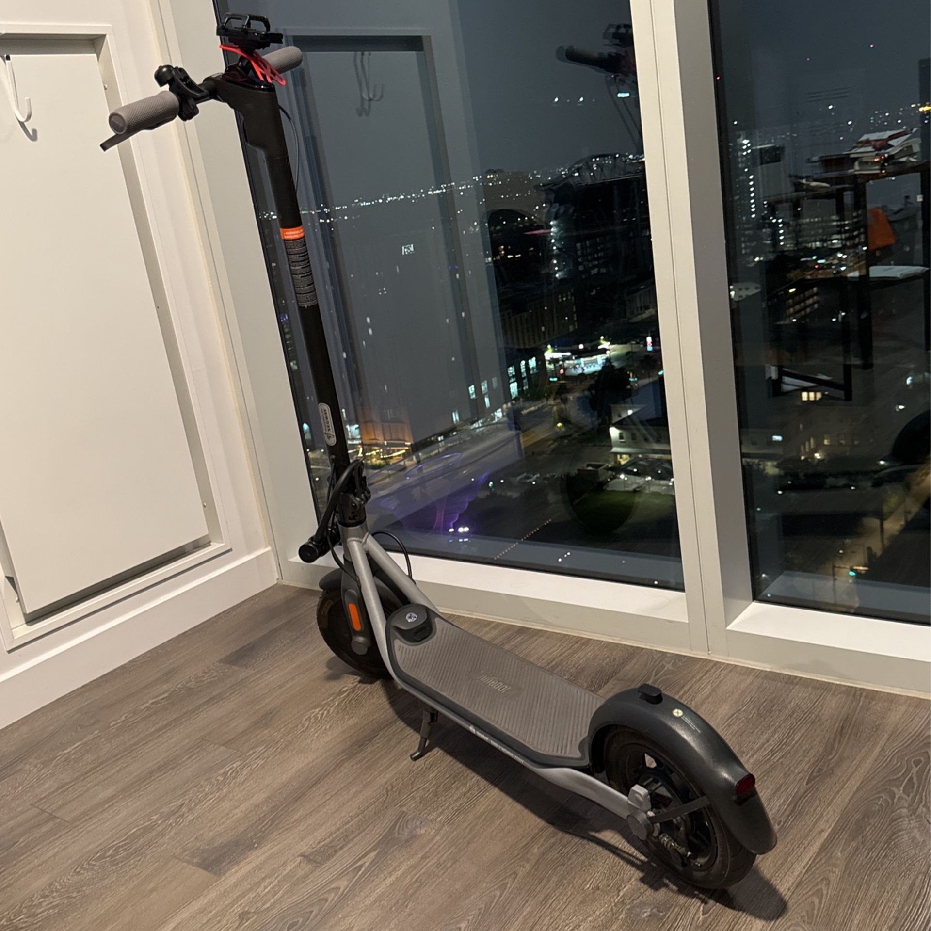 Segway Ninebot D18W Electric Scooter