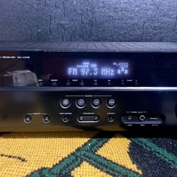Yamaha RX-V375 5.1 Channel Natural Sound AV Receiver.