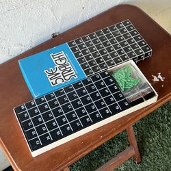 Vintage! 1968 Straight Line Products 5ive Straight The Pegboard Strategy Game