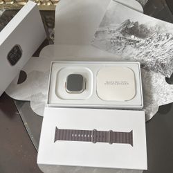 Apple Watch Ultra 2 GPS +  Cellular 49mm Black Titanium Case with black Ocean band!