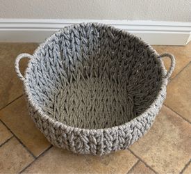 Storage basket