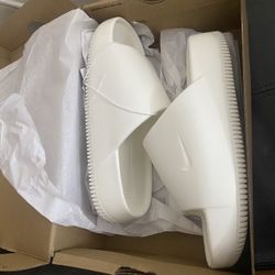 Women Calm White Slides