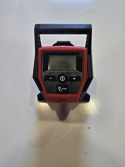 Milwaukee M12 inflator (Tool-Only)