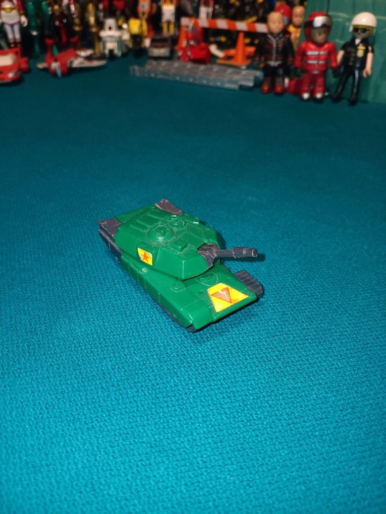 Gobots Figure " Treds " ( Vintage Bandai 1985 )