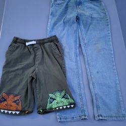 Boys 10. lot of 2 items. Lot U02. 