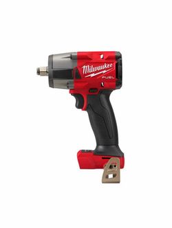 M18 FUEL™ 1/2" Mid-Torque Impact Wrench w/ Friction Ring