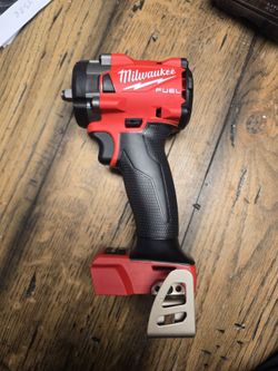 3/8" impact wrench Milwaukee  panchos tools