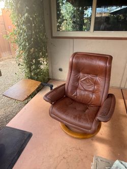 Leather Chair with Laptop Stand and Recliner