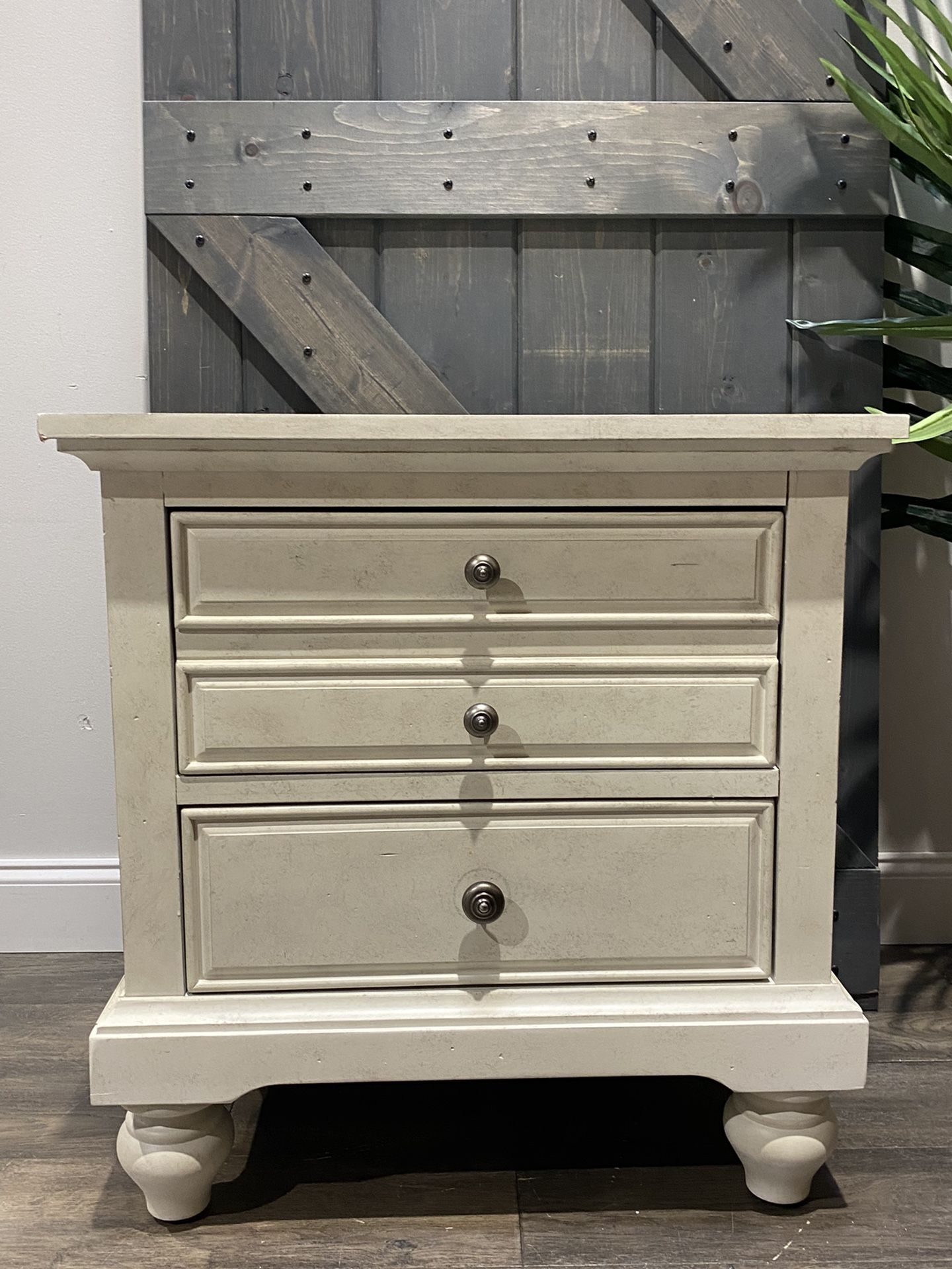 {ONE} Philomena 2 - Drawer Nightstand in Antique White. Minor wear. 29” x 28” x 17”. Solid + manufactured wood. MSRP $357. our price $195 + sales tax