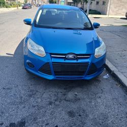 2014 Ford Focus REDUCED FROM $3500 NOW