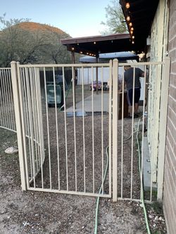 Pool Fence 20-25 Feet Long 