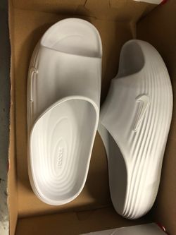 Nike ReactX Rejuven8 Slides  Size 12 Offwhite