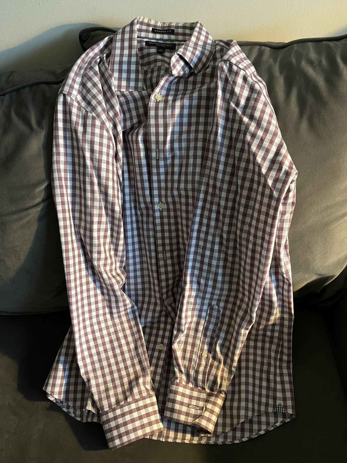 Mens Button Up Shirt Medium