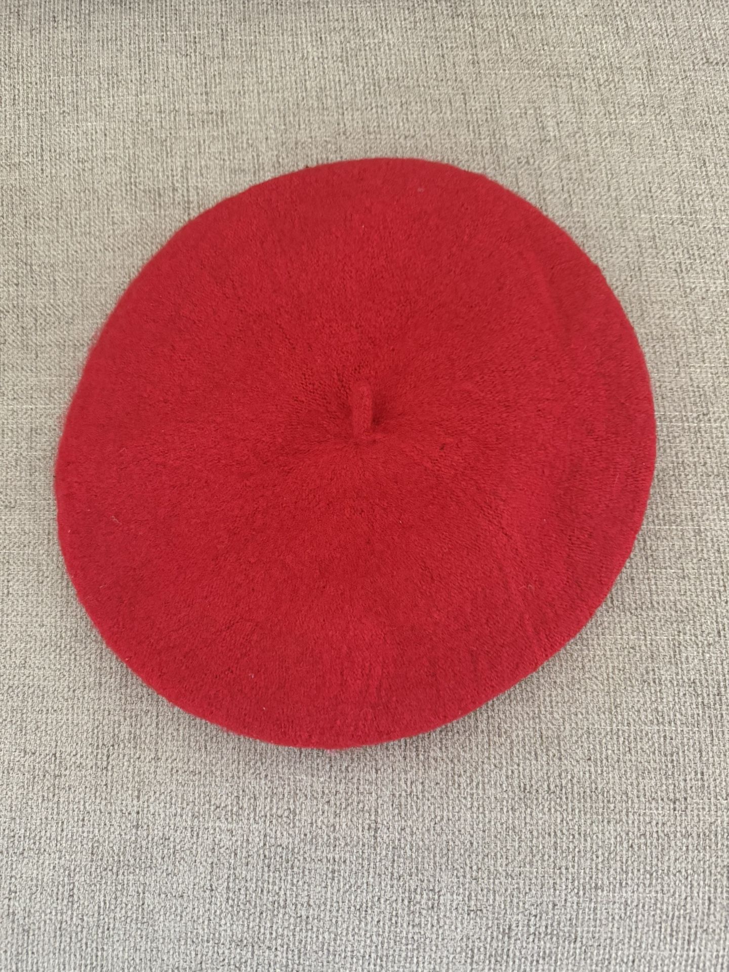 Stylish Bright red beret One Size