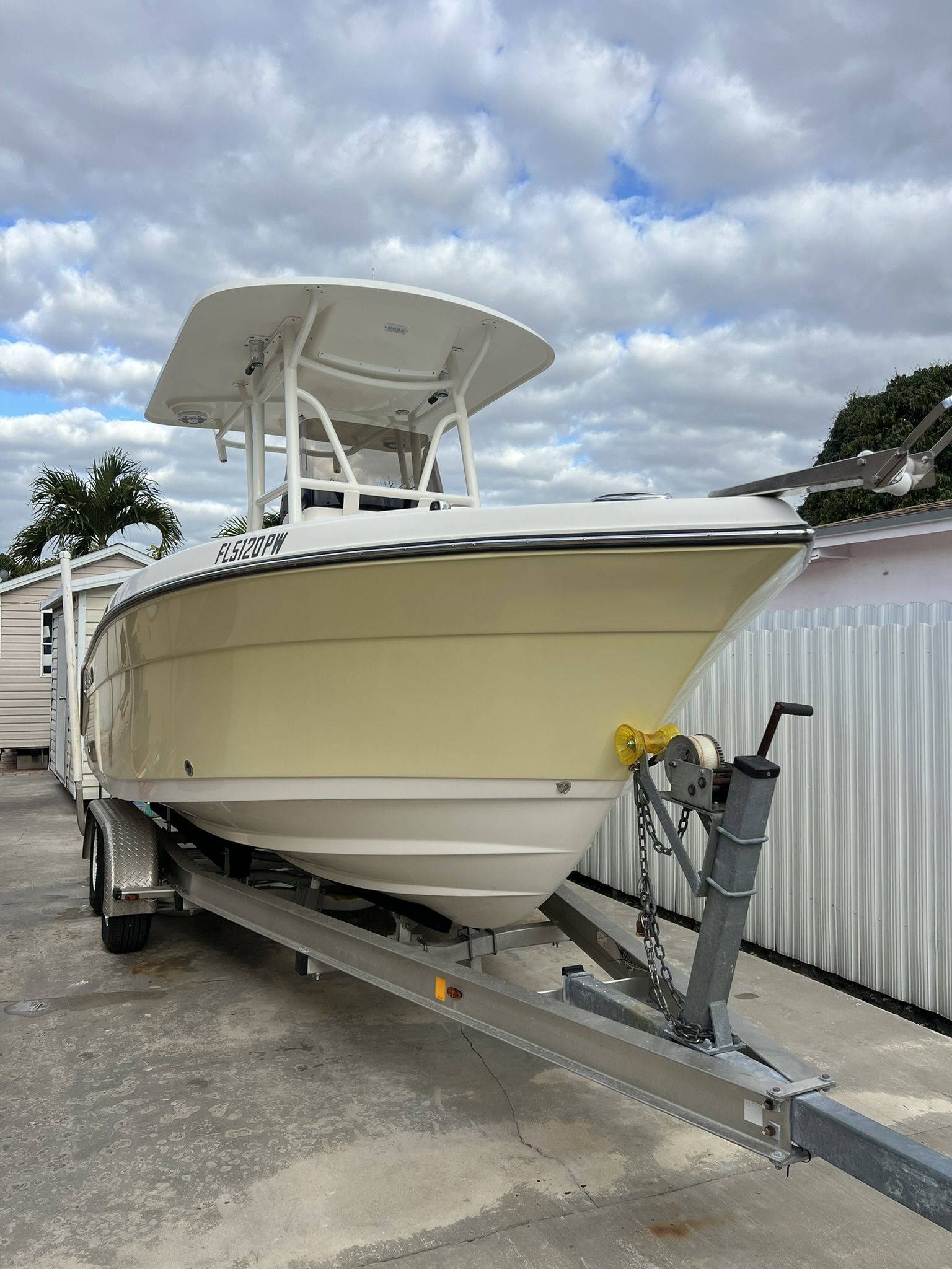 2015 Century 2200