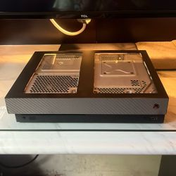 Xbox One X Custom Case 