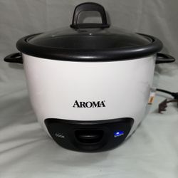 Aroma Housewares 6-Cup Pot Style Rice Cooker and Food Steamer