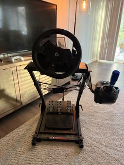 Logitech G923 Wheel/Pedals/Shifter + Gt Omega Stand