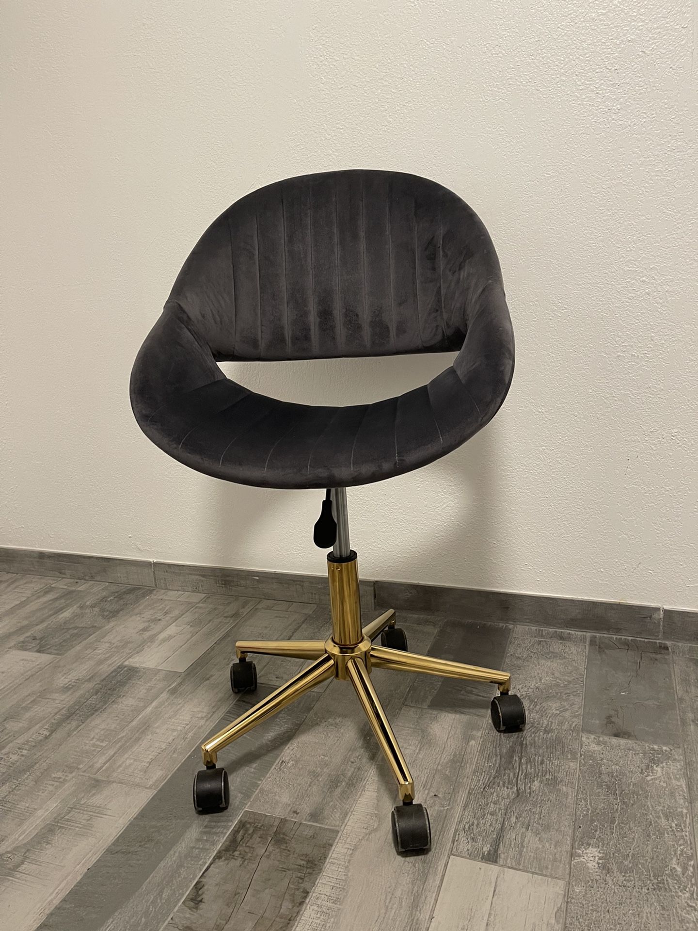 Grey Modern Office Chair 
