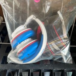 Share me Headphones Set Of 2