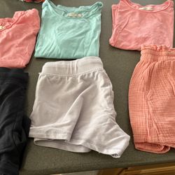 Lot Of Women’s UGG Sleep Shorts(XS) & Sleep Shirts (S) 