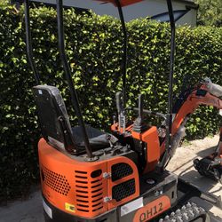 New 13.5HP Excavator American Engine 