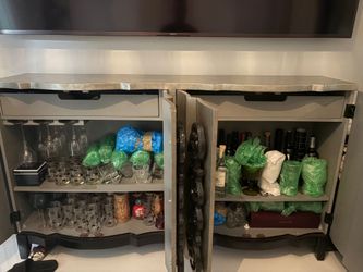 4 Door Credenza Bar